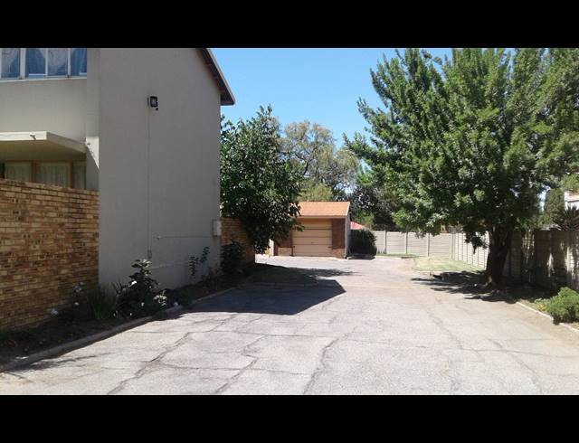2 BEDROOM TOWNHOUSE FOR SALE IN SASOLBURG EXT 2